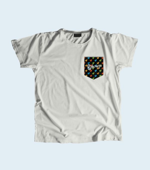 Camiseta con bolsillo bakongo